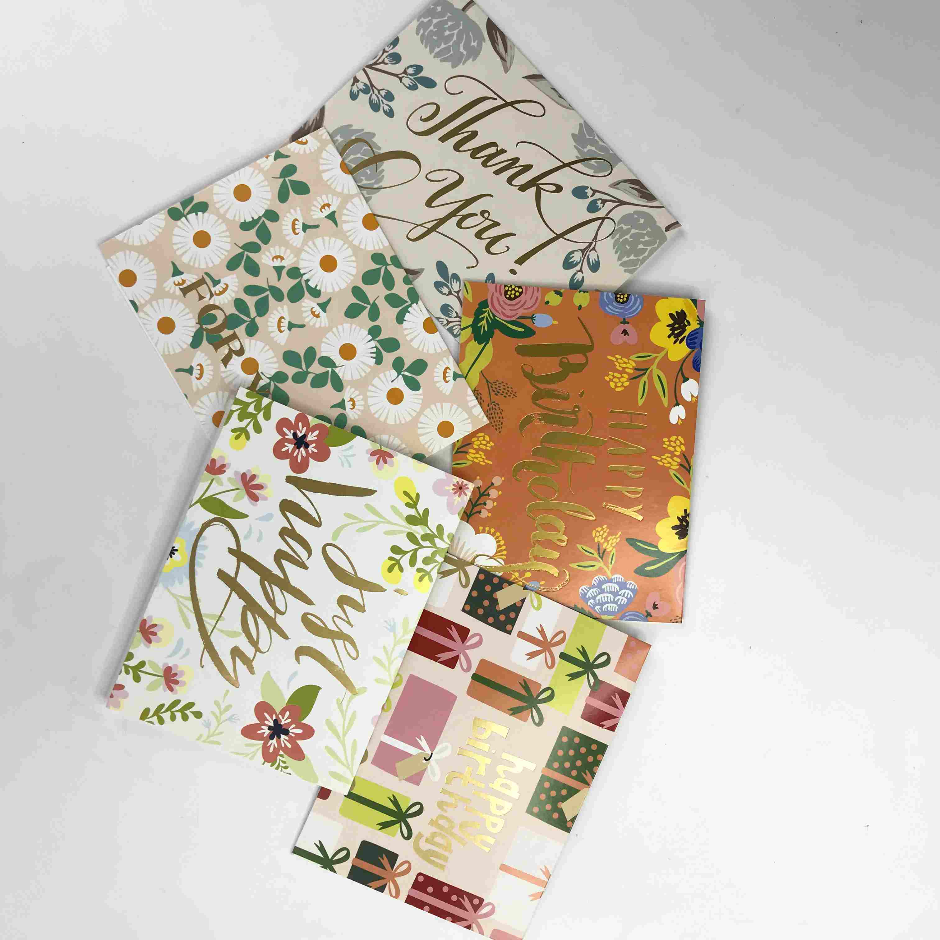 Papier karty koperty: podnieś swoje wrażenia komunikacyjne i wrażenie